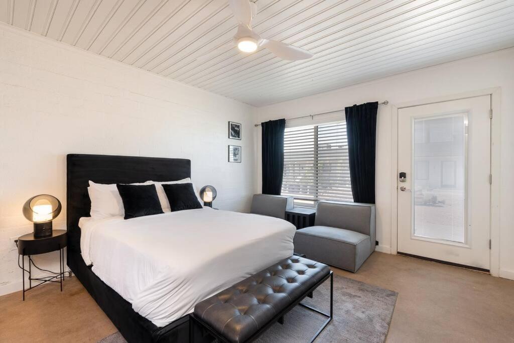 Ash And Ko Aparthotel Phoenix Bagian luar foto